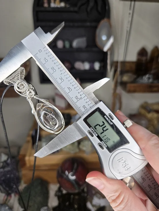 925 Sterling Silver Enhydro W/ Bubble & Falling Sand Wire Wrap Crystal Pendant - Picture 3 of 3